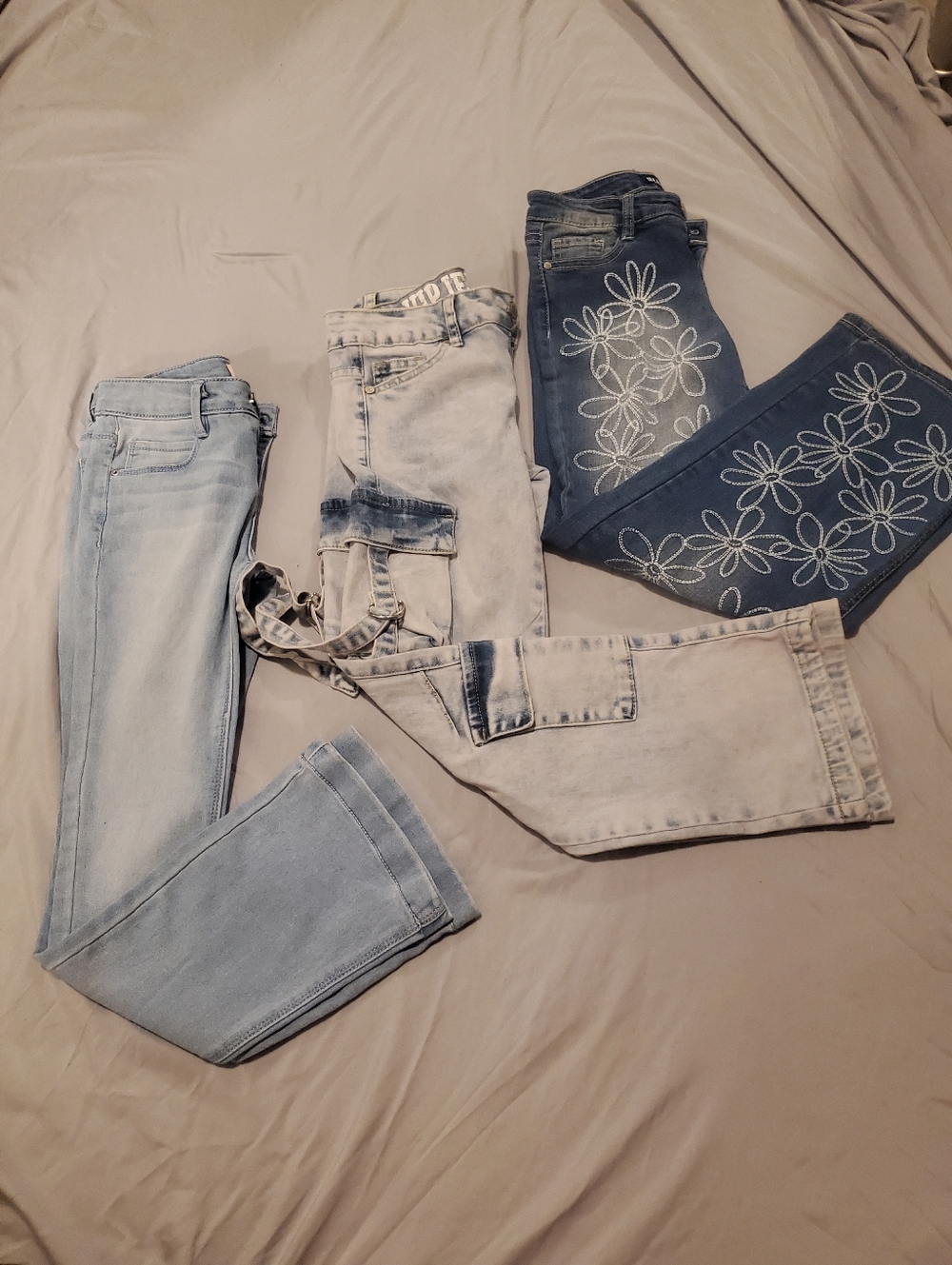 Girls (8Y) Bundle of Jeans Flare Leg Cargo Applique Detail